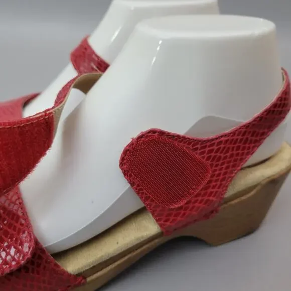 Dansko Red Snakeskin Leather Double Strap Slingback Wedge Sandals Size 38-8 - Picture 6 of 11